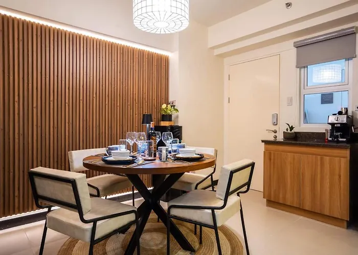 Prime 2-br Near Major Business Districts 公寓 *