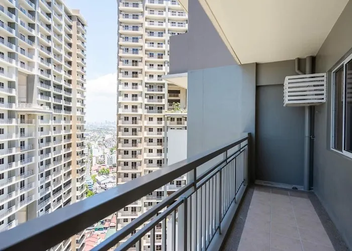 Prime 2-br Near Major Business Districts *